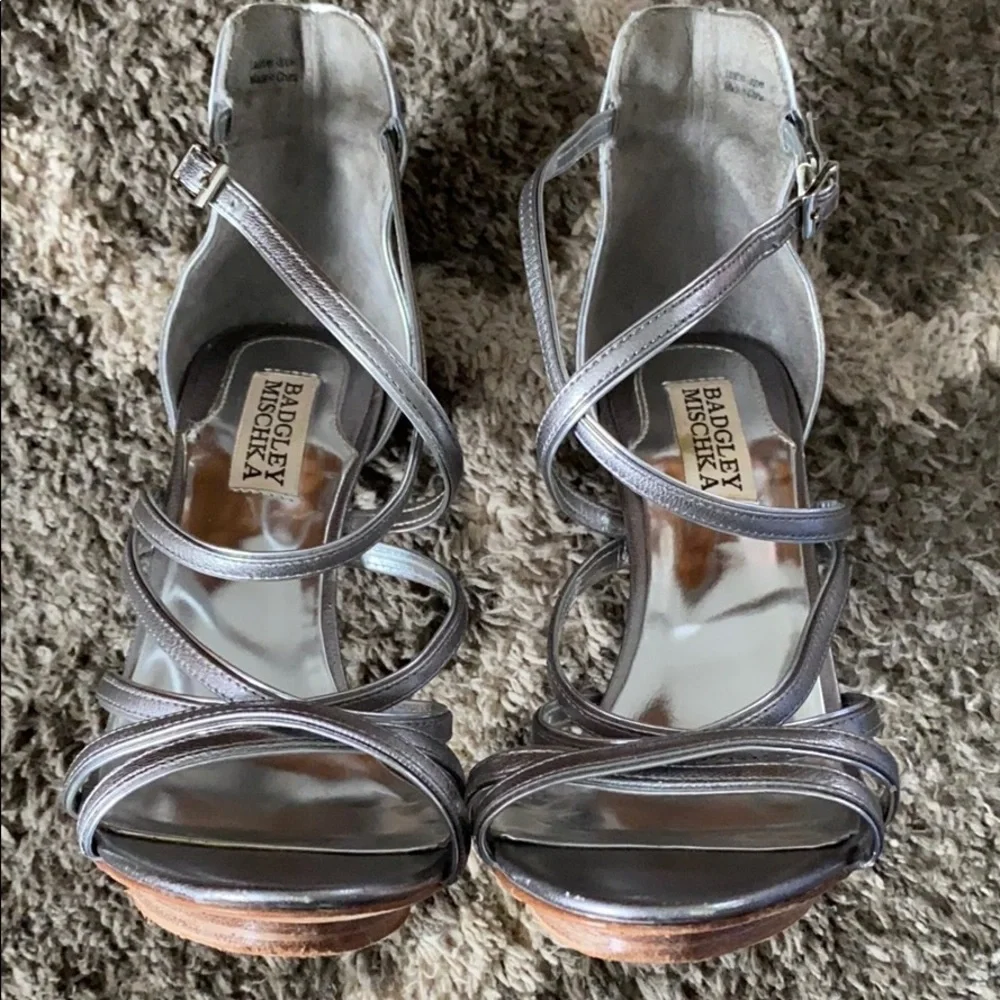 Badgley Mischka Silver Heels - Picture 5 of 5